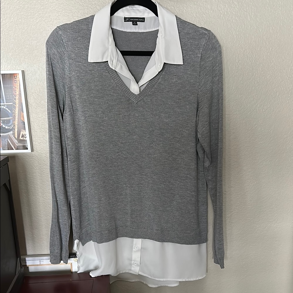 Adrianna Papell Gray and White Blouse